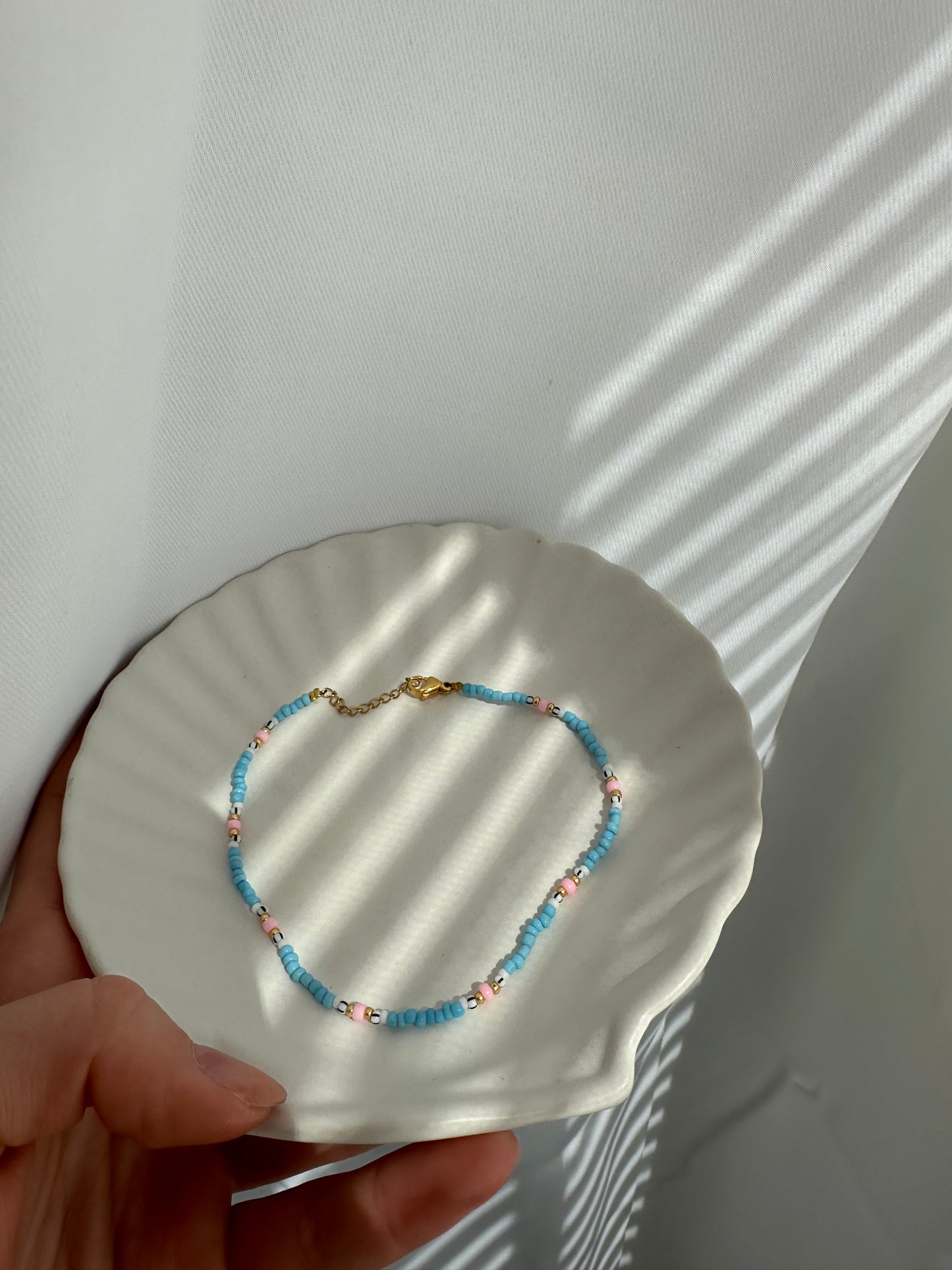 Tipsy blue enkelbandje