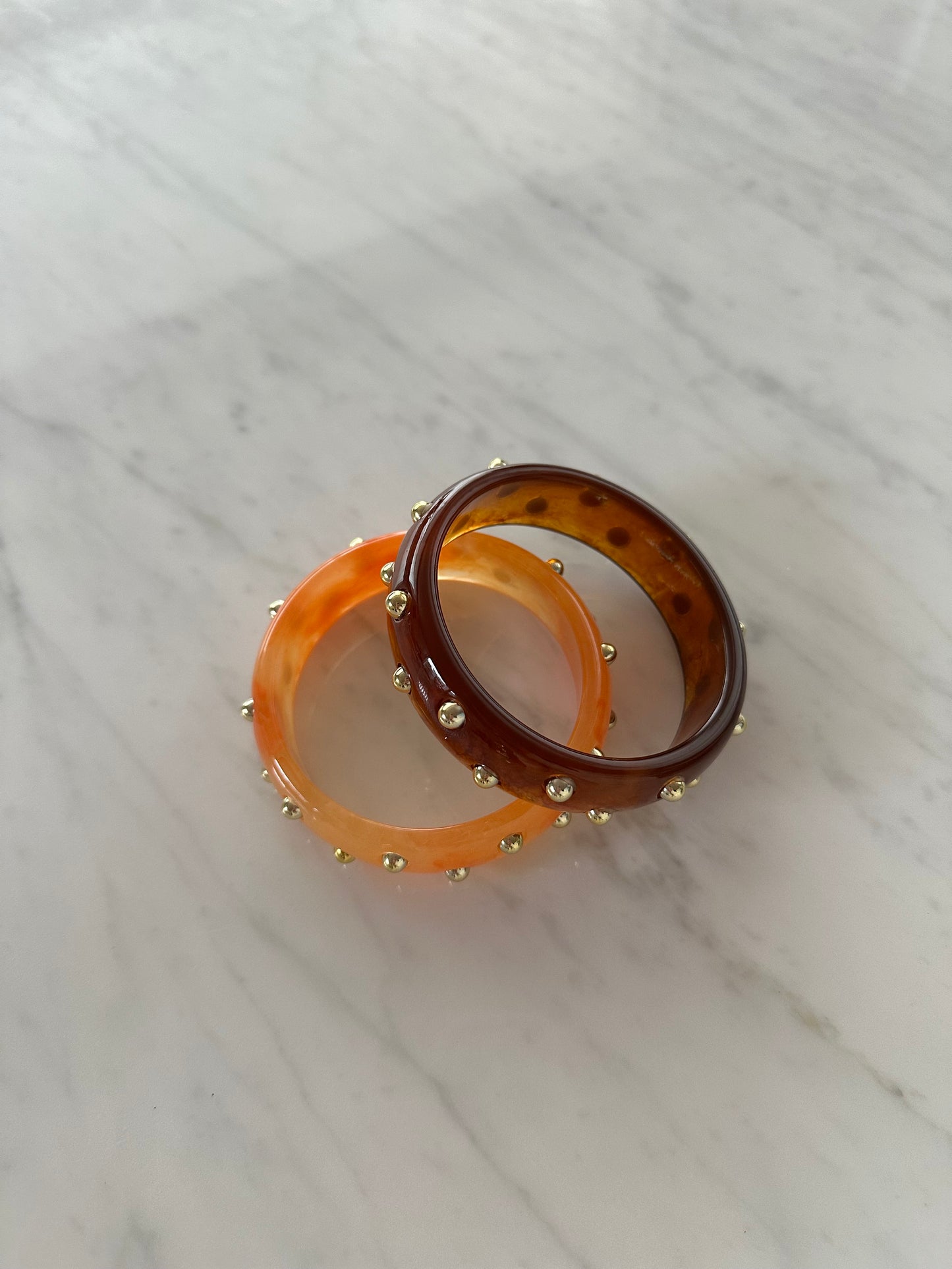 Studs bangle brown