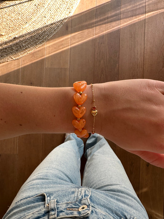 Hartjes armbandje oranje