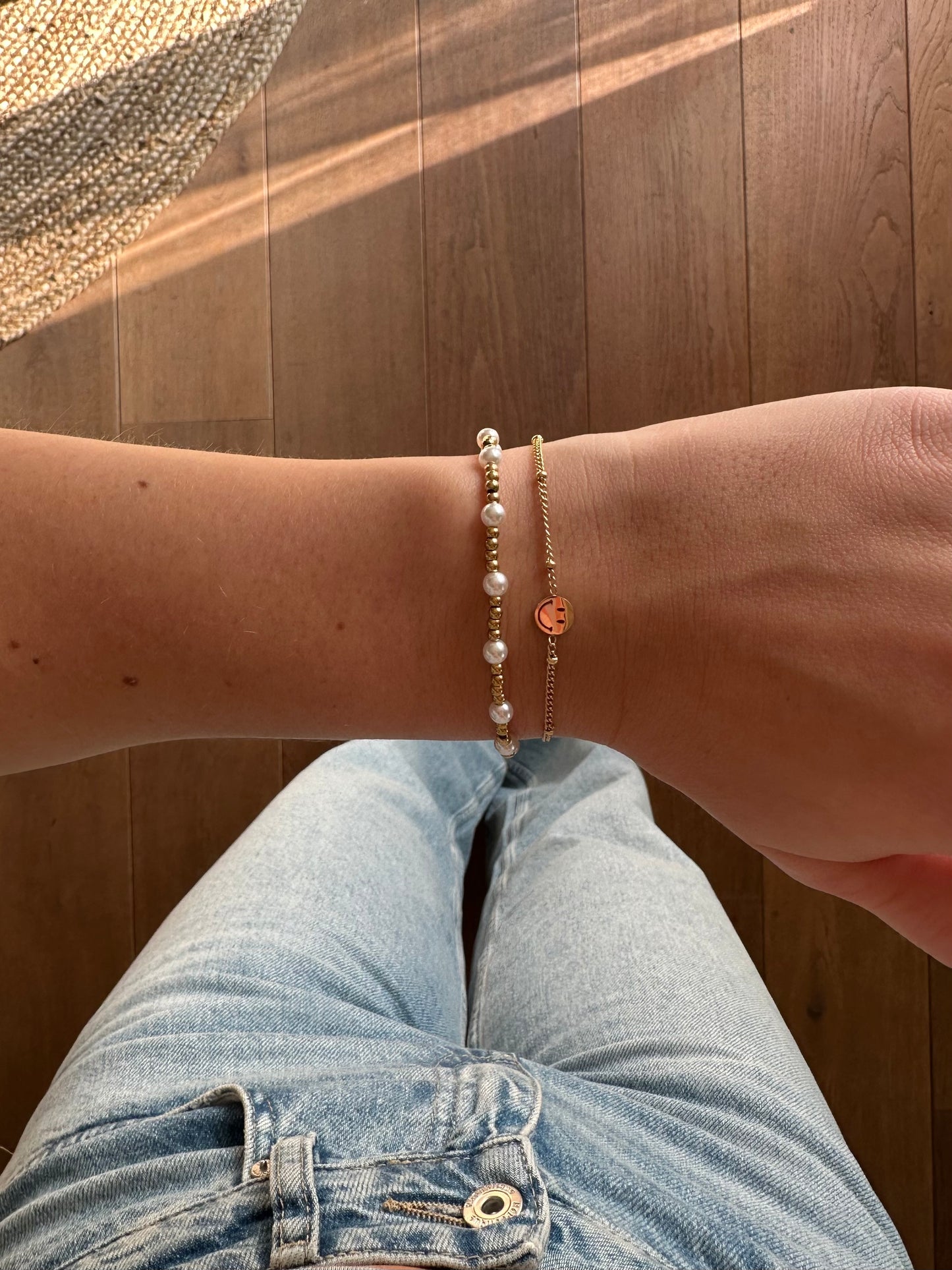 Elastisch parel armbandje