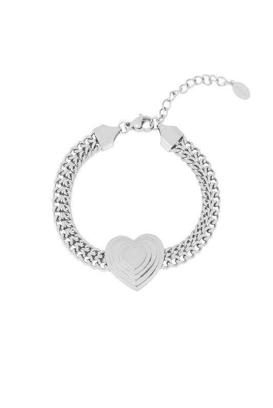 Bold heart armband