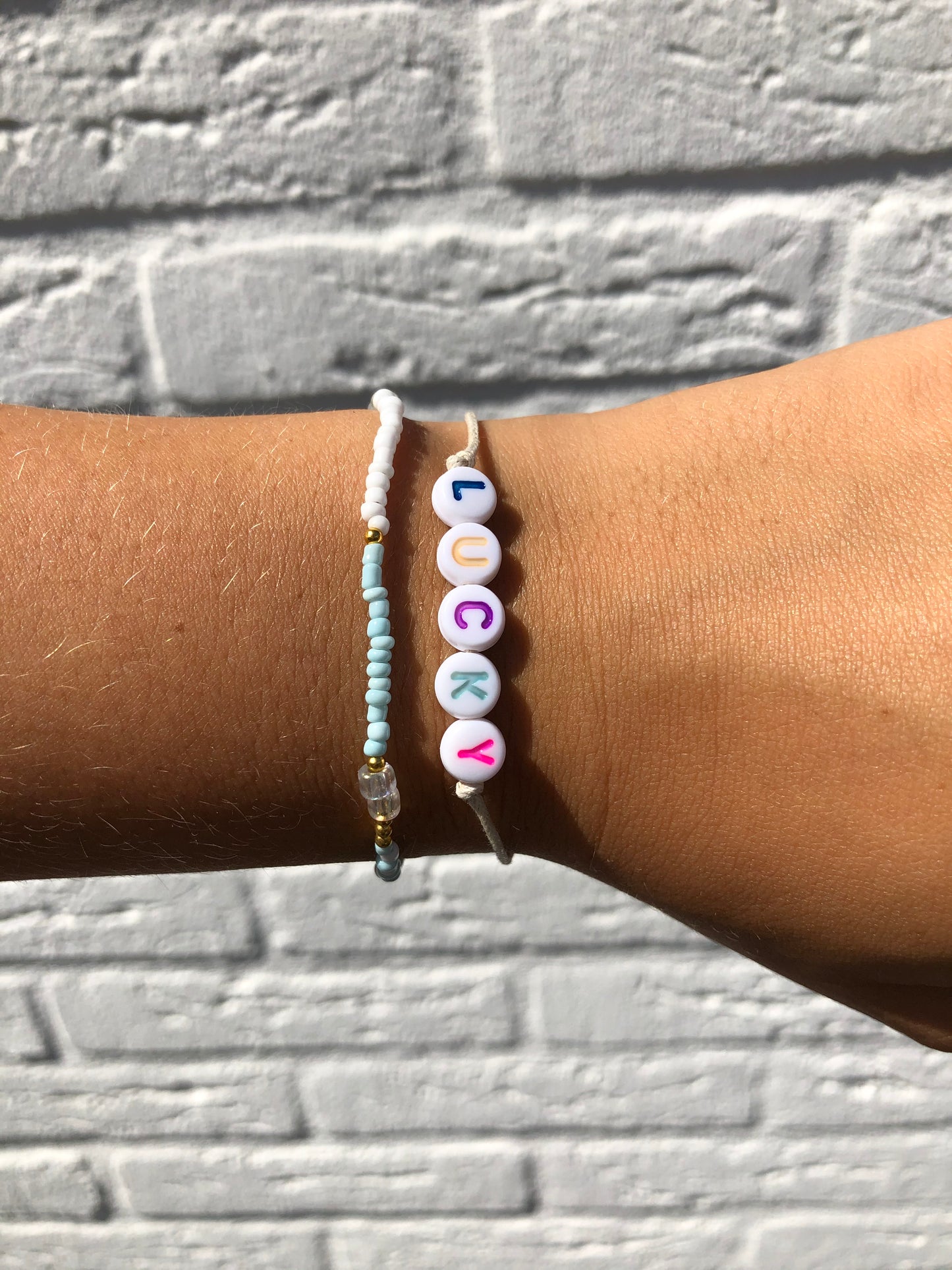 Handmade gepersonaliseerd kleurrijk armbandje