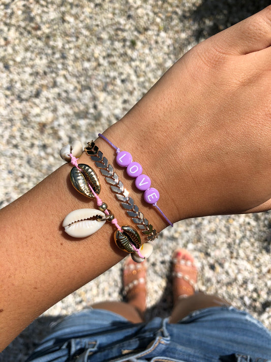 Handmade gepersonaliseerd paars armbandje