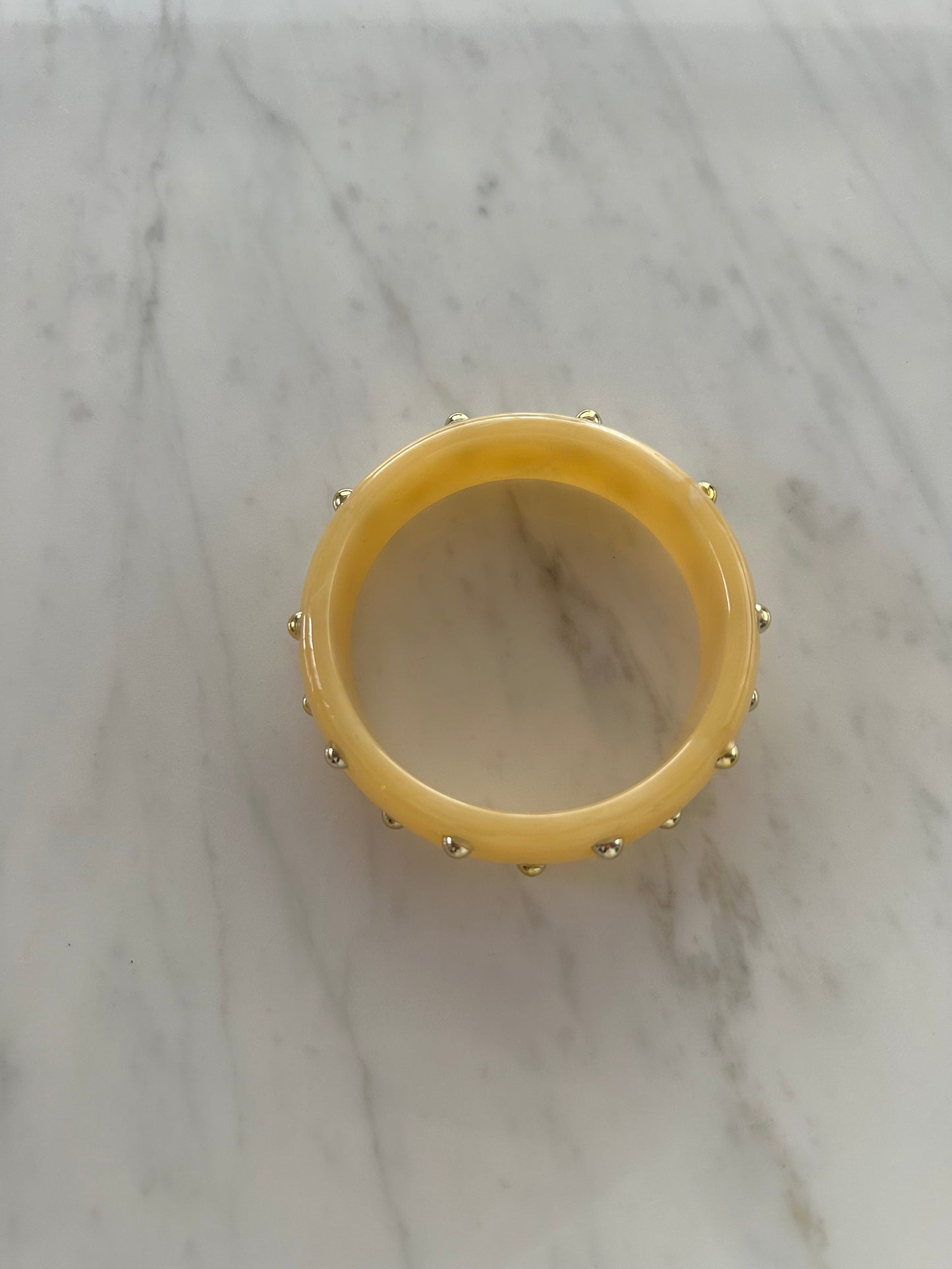 Studs bangle yellow
