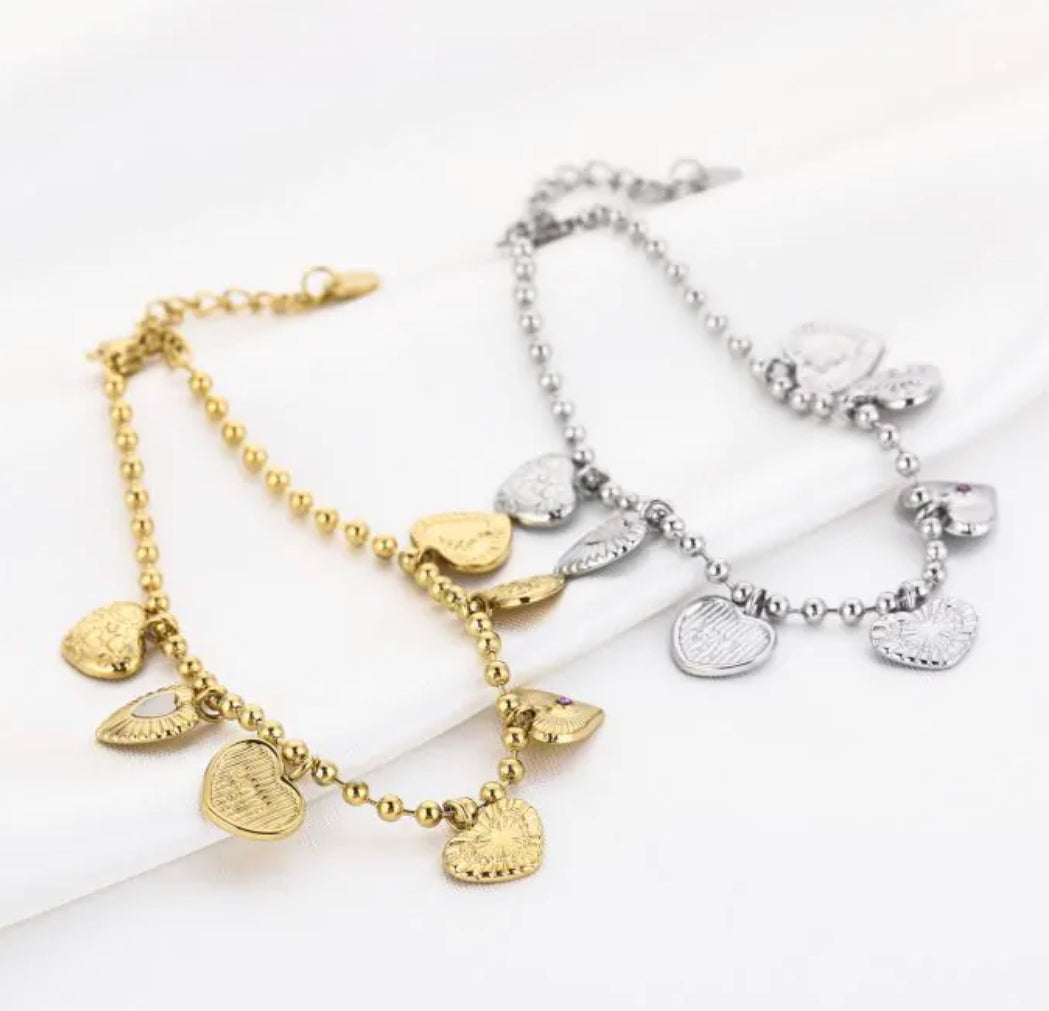 Loving charm armbandje
